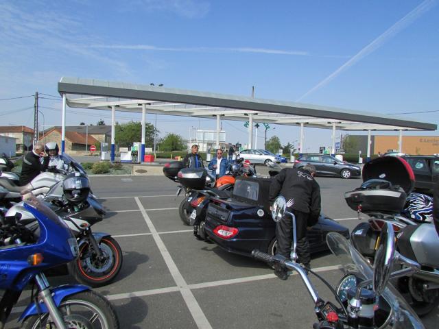 3 - arrêt essence à La Rochefoucault (6)