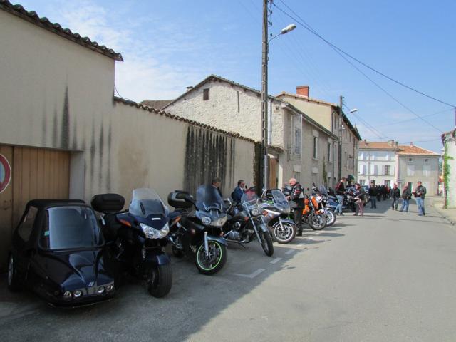 4 - pause restaurant à La Rochefoucault (2)