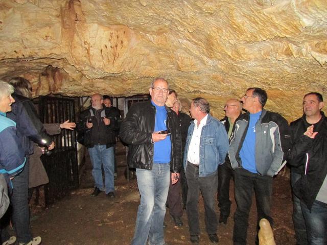 4 - visite des grottes du Queroy (14)