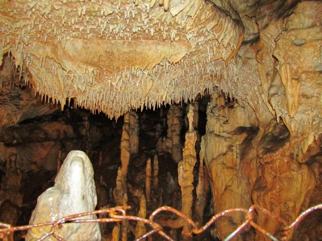 4 - visite des grottes du Queroy (28)